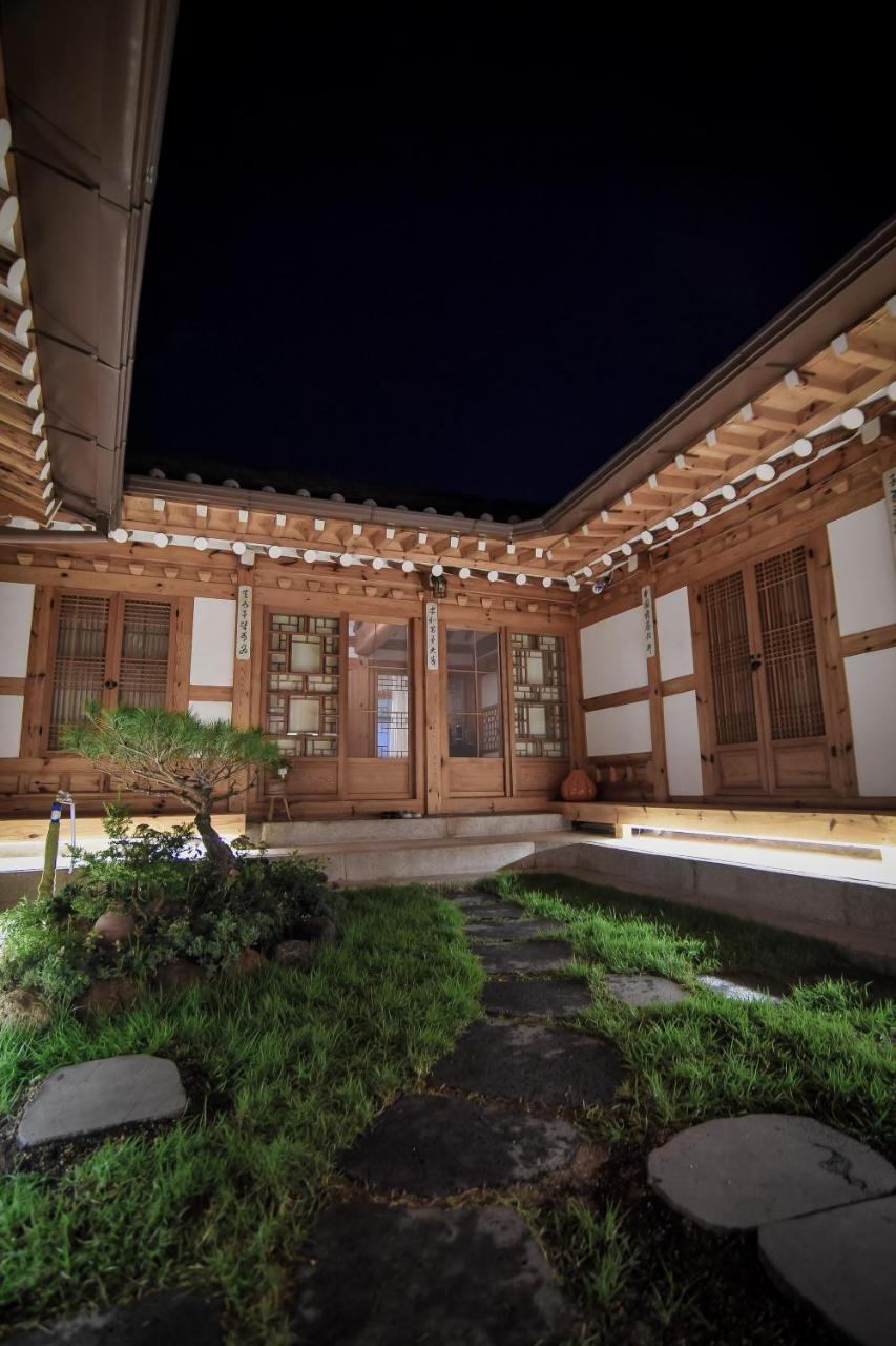 Cheong Yeon Jae Hanok Hotel Seoul Eksteriør billede