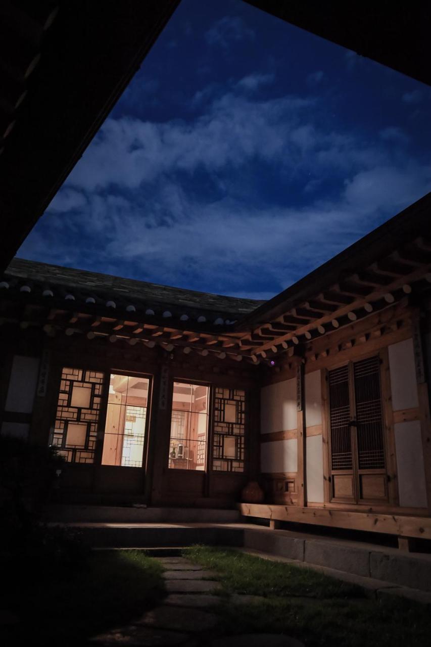 Cheong Yeon Jae Hanok Hotel Seoul Eksteriør billede